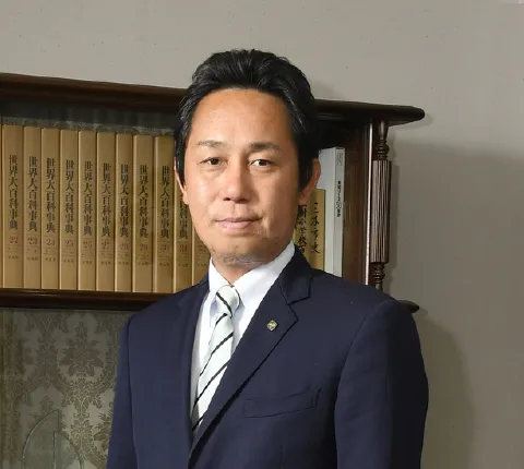 代表取締役　岡田 紹宏